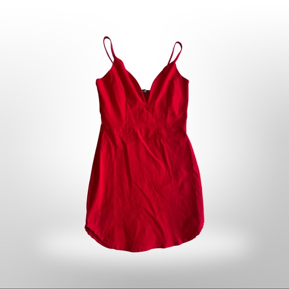 FASHION NOVA red fitted dress with plunging neckline and boning. Size L - Picture 5 of 8